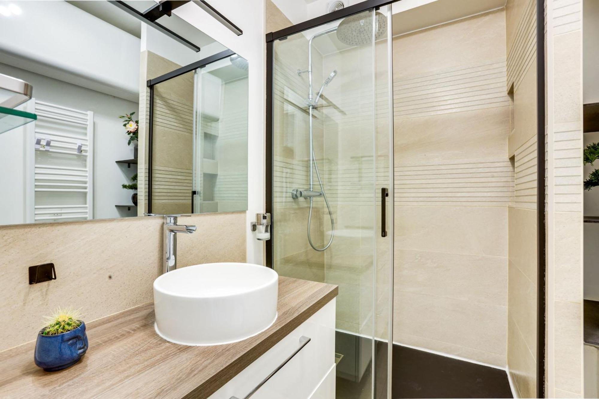 Montmartre & Sacre-Coeur - 2Br - Cityapartmentstay Parigi Esterno foto