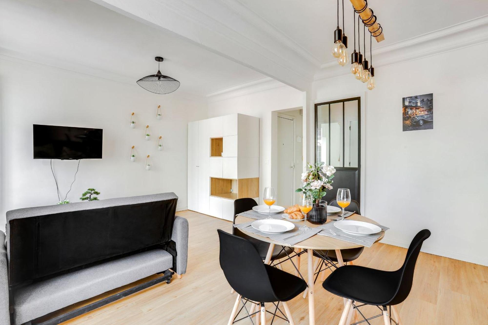 Montmartre & Sacre-Coeur - 2Br - Cityapartmentstay Parigi Esterno foto